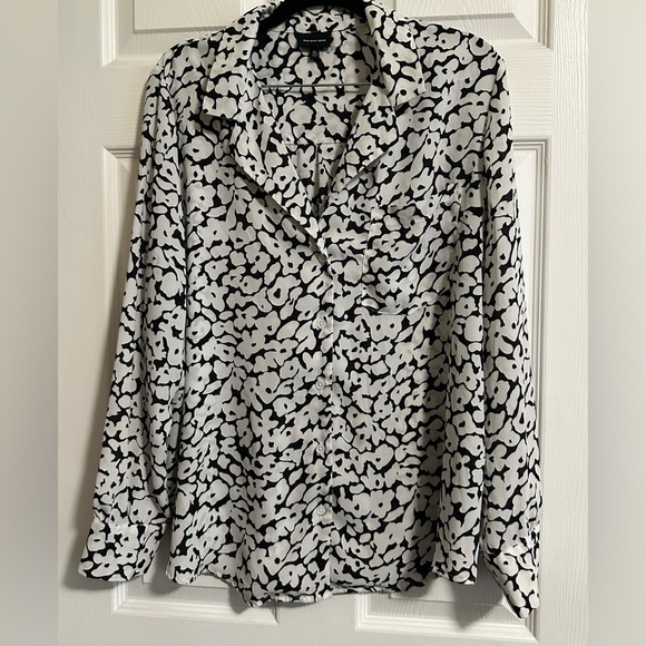 Who What Wear Tops - WHO WHAT WEAR Black & White Button Front Blouse Size: XL